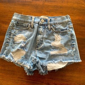 Ripped denim shorts